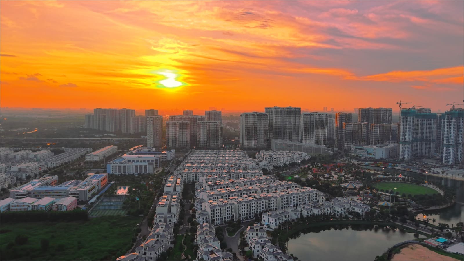 Vinhomes Grand Park video 2